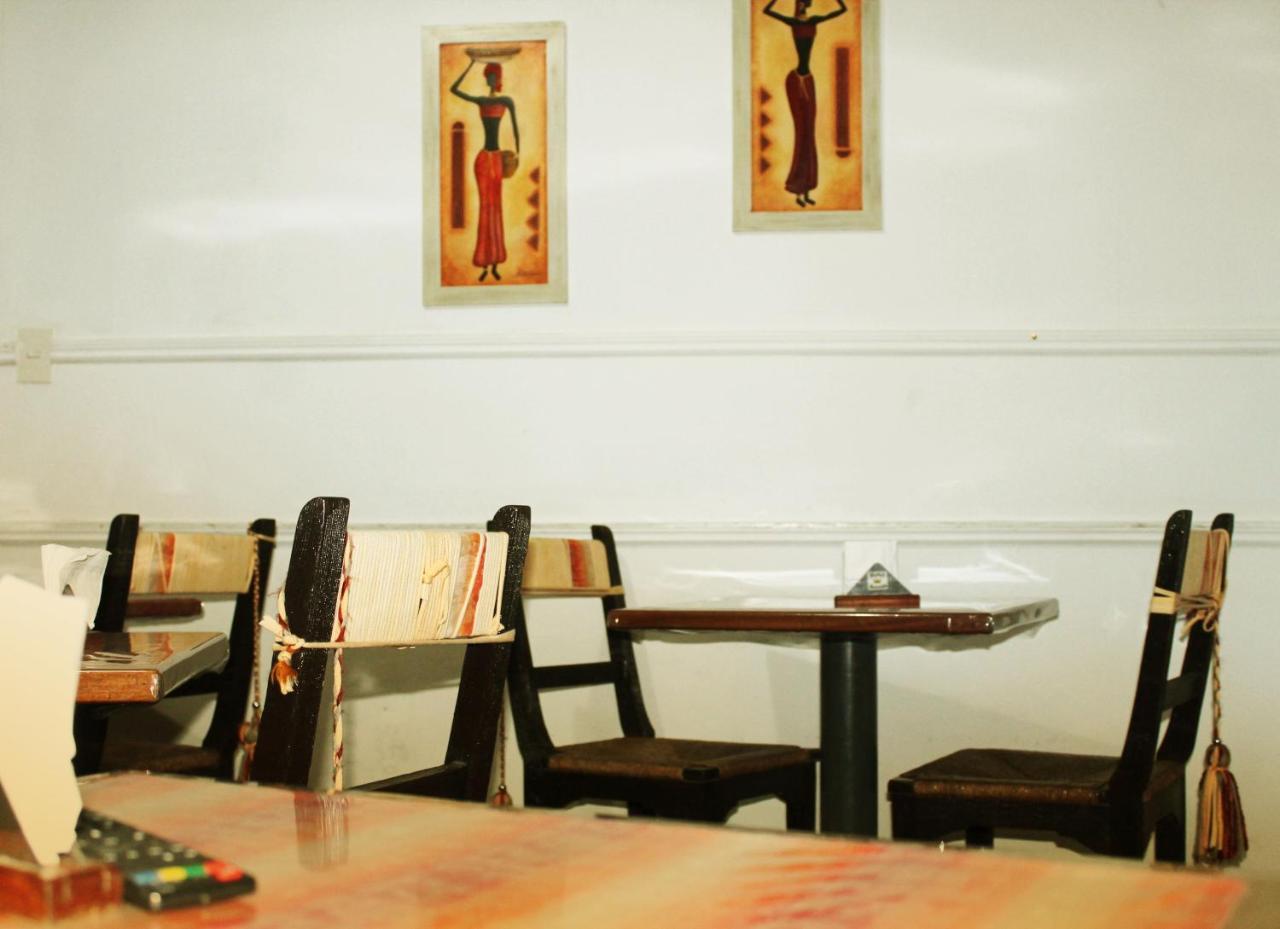 Avenida Hotel Junín Extérieur photo