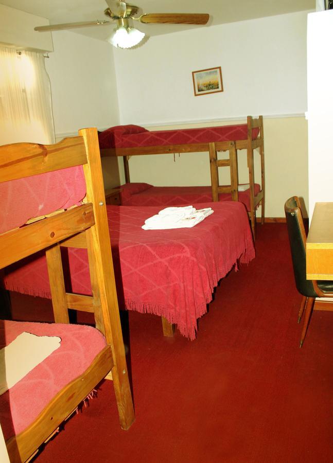 Avenida Hotel Junín Extérieur photo