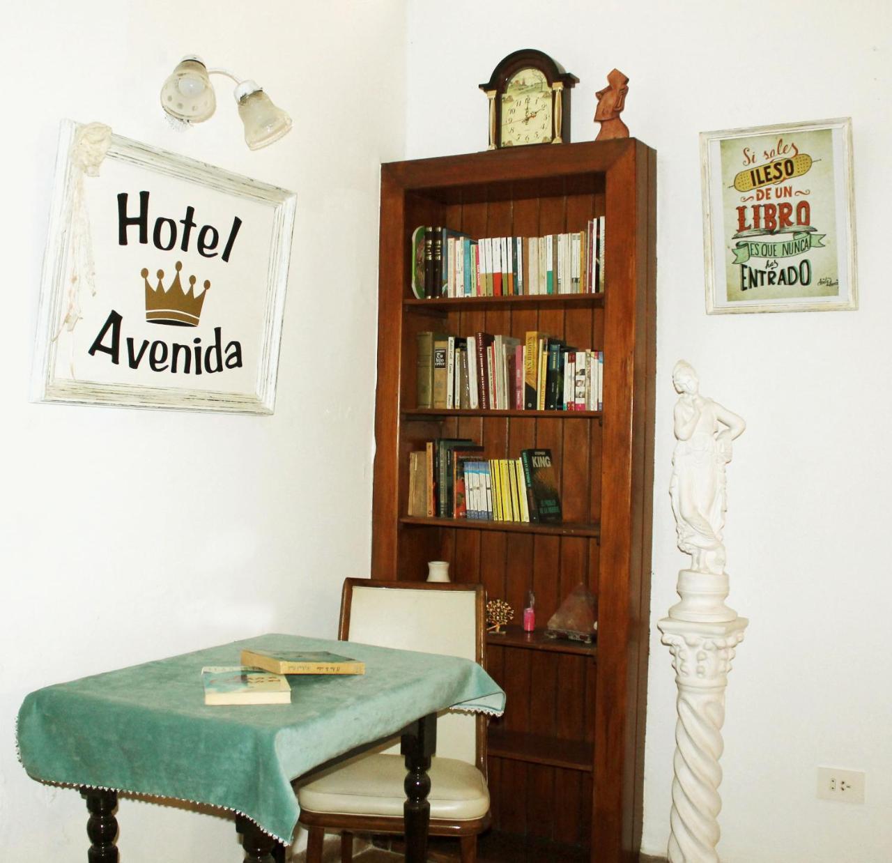 Avenida Hotel Junín Extérieur photo