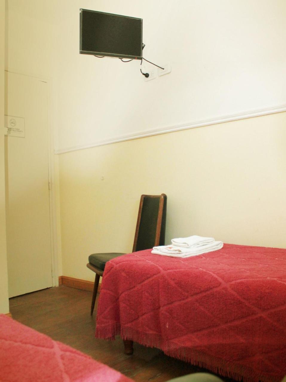 Avenida Hotel Junín Extérieur photo